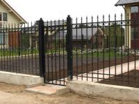 Простой кованый забор