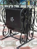 Полукруглая кованая урна